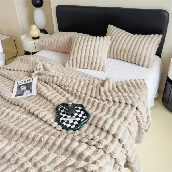 Imitation Rabbit Fleece Velvet Warmth Cozy Blanket