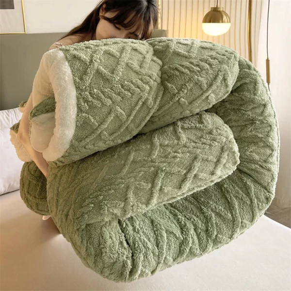 High End Artificial Lamb Cashmere Super Soft  Thickened Warm Blankets - Image 4