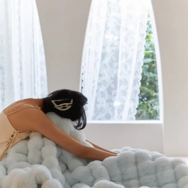 Luxury Blue Fur Plush Super Soft Warm Sofa Blanket - Image 3