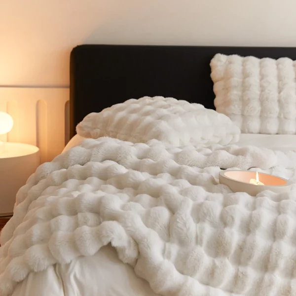 Warm Tuscan Imitation Fur Super Soft Blanket - Image 3