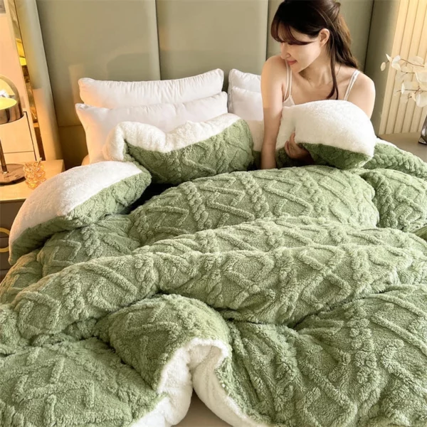 High End Artificial Lamb Cashmere Super Soft  Thickened Warm Blankets - Image 7