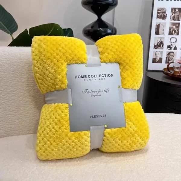 Solid Colour Pineapple Lattice Throw Sofa Blanket - Image 4