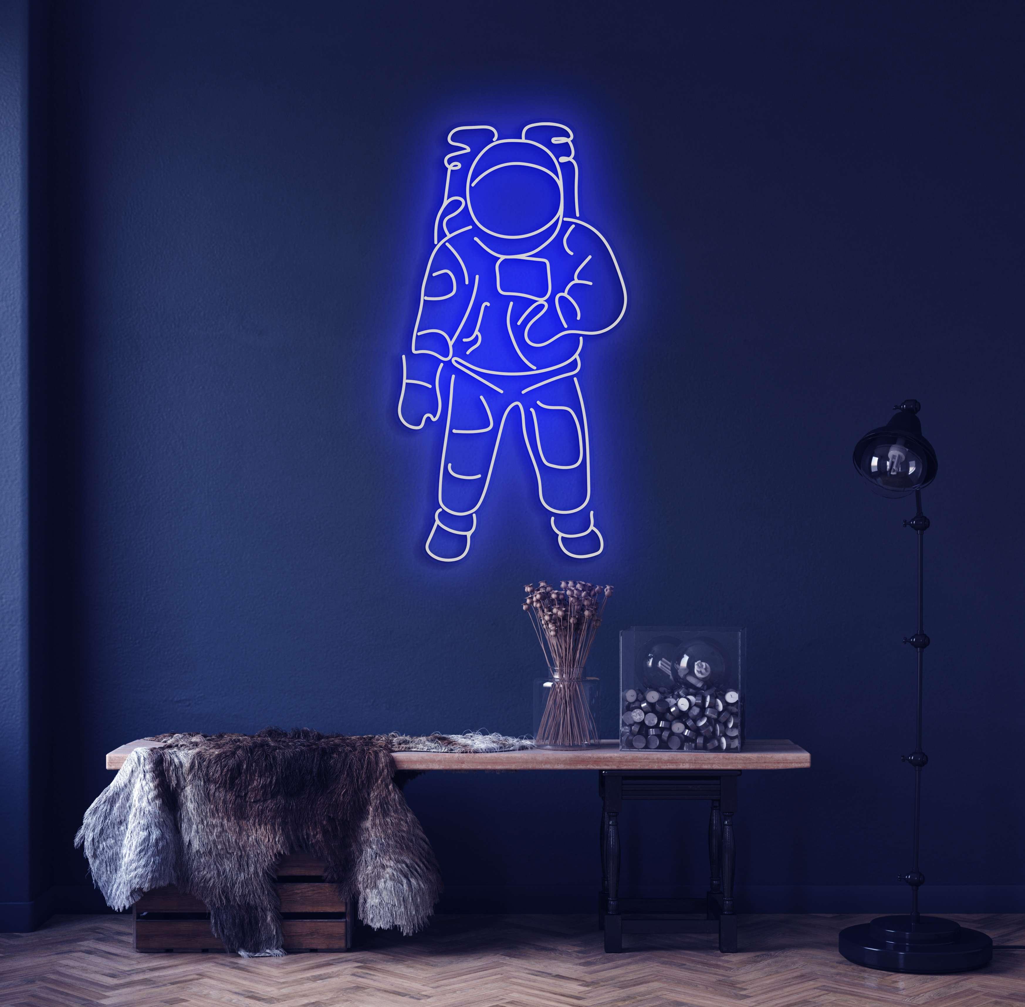Astronaut Neon Sign - Image 3